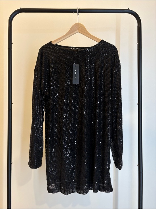 Motel Rocks Dresses & Skirts - Motel Rocks Black Sequin Long Sleeve Tunic Dress